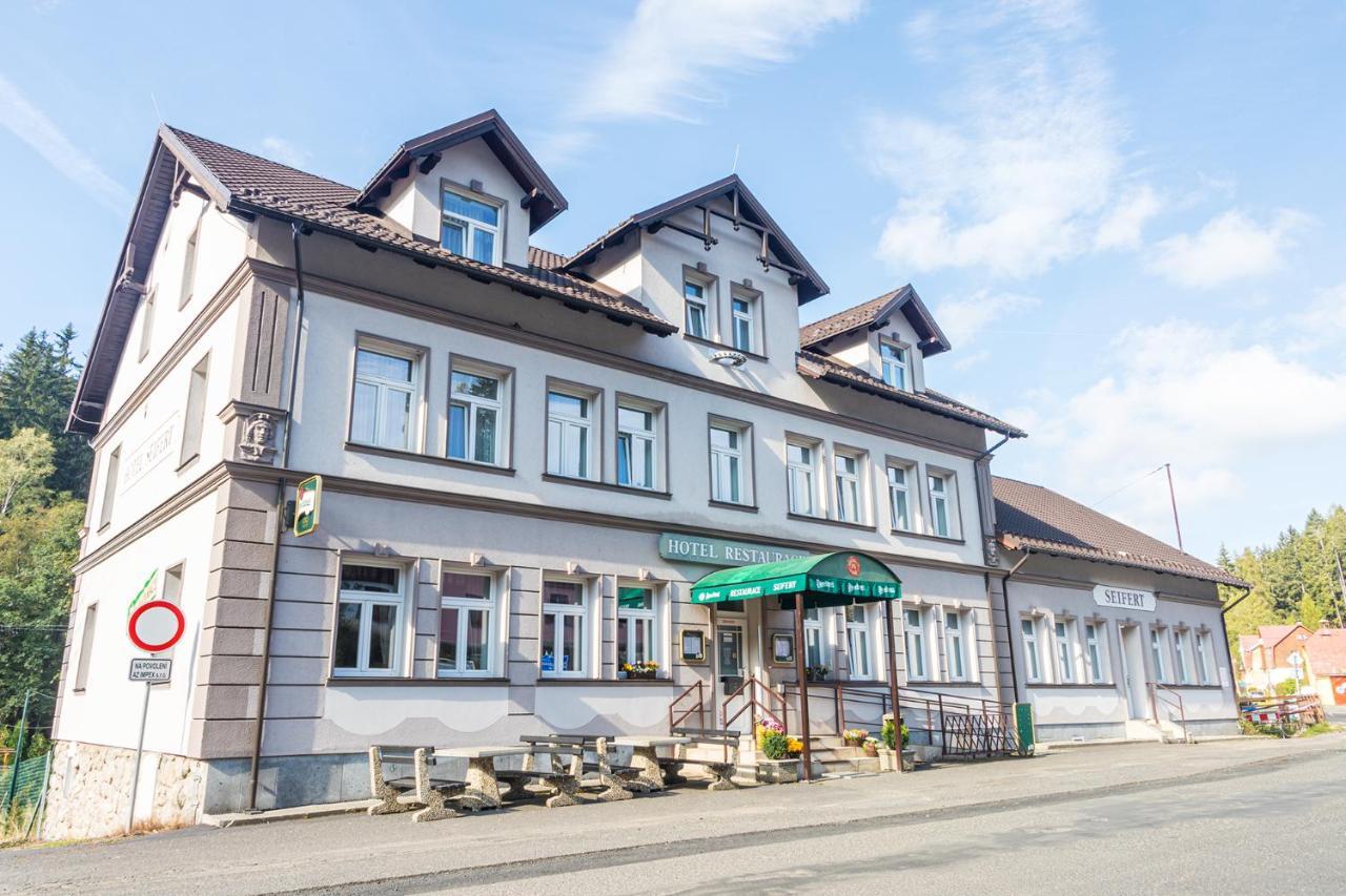 Hotel Seifert Nove Hamry Екстер'єр фото