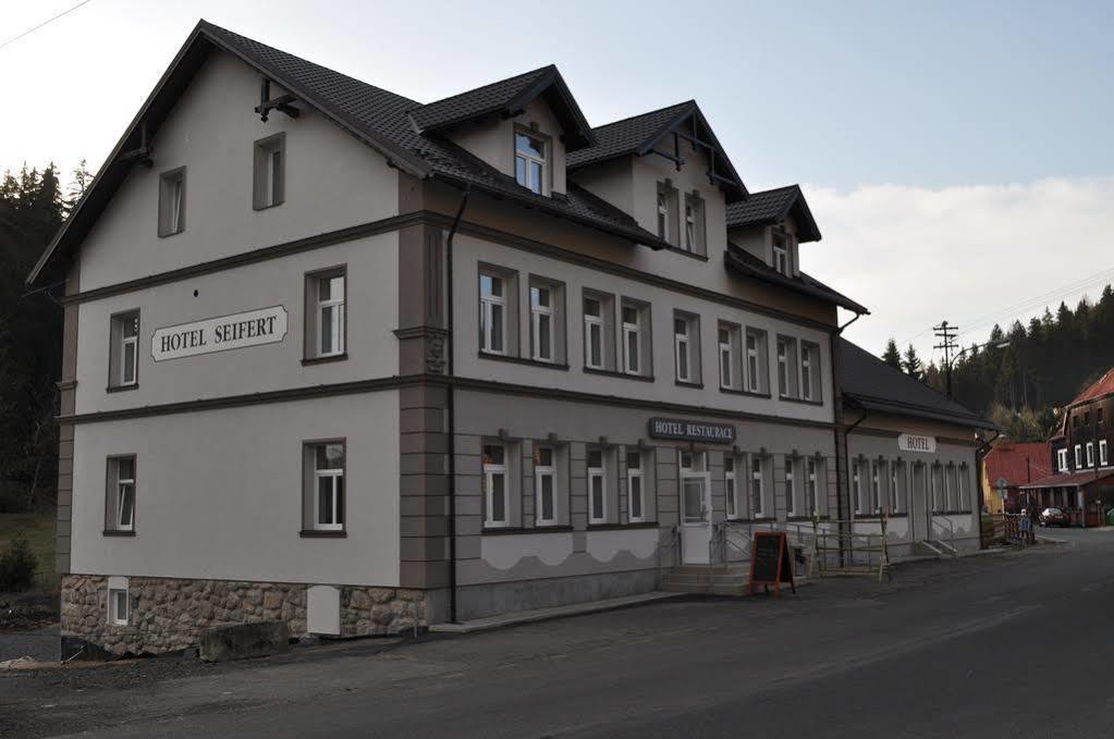 Hotel Seifert Nove Hamry Екстер'єр фото